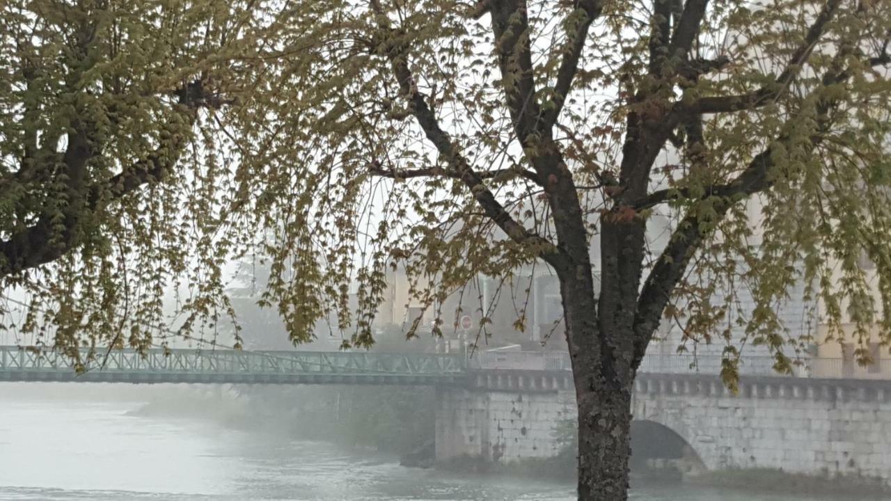 Hotel Du Rhone Seyssel Zewnętrze zdjęcie